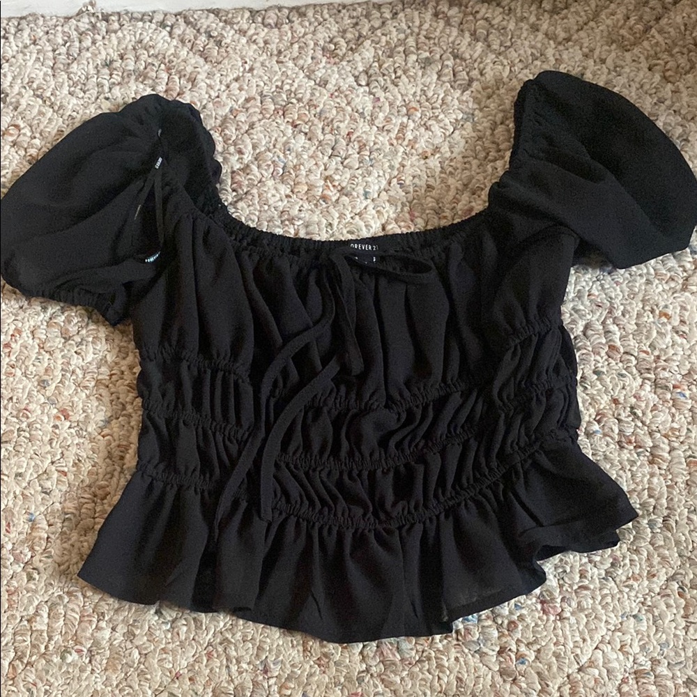 Women's Black Puff Sleeve Top
